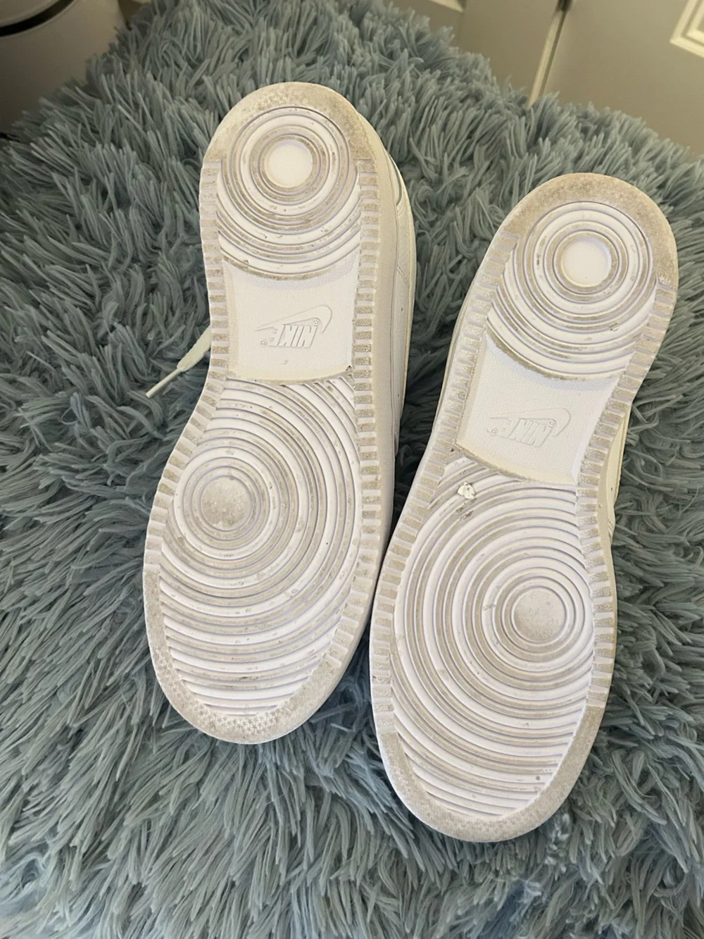 Nike Court Vision Low in Tripe White MENS 9 - Picture 5 of 5